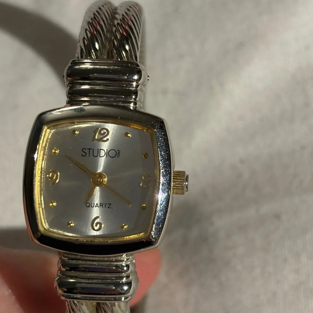 Studio‎ Time Watch Silver Tone Cable Cuff Bracelet Quartz Ladies Wristwatch